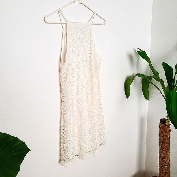 Dress - Picture 3 of 5